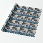 Splashing Leaping Dolphin: Ein Tanz der Freude im Geschenkpapier (Ungerollt)
