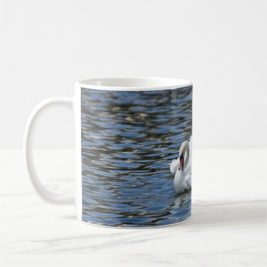 Splashing Swan auf Tasse (Links)