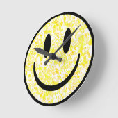 Splattered Smile Face Runde Wanduhr (Winkel)