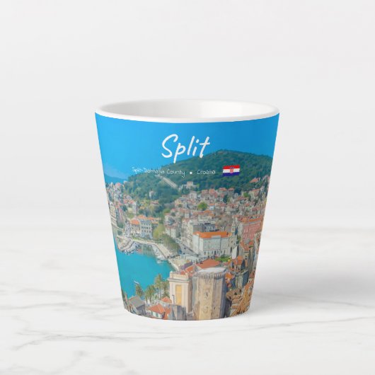 Split, Kroatien - Kleine Küstenstadt Milchtasse (Vorderseite)