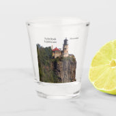 Split Rock Lighthouse aus Strandglas Schnapsglas (Vorderseite)