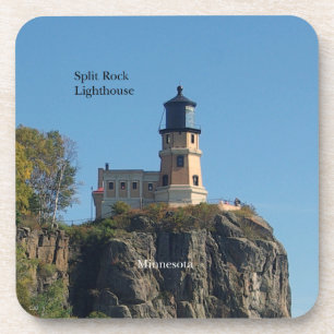 Split Rock Lighthouse from beach plastic coasters Getränkeuntersetzer
