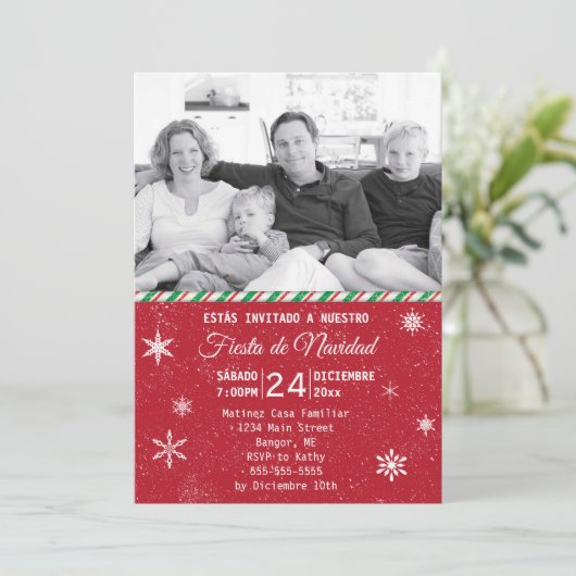 Spnaish Schneeflocke-rotes Foto-WeihnachtsParty Einladung (Stehend Vorderseite)