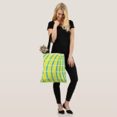 spnp_All-Over-Print-Tasche, groß Tasche (Am Model)