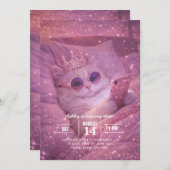 Spoiled Princess Cat Texting in Bed                Einladung (Vorne/Hinten)