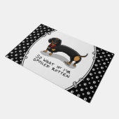 Spoiled Rotten Dackel (S schwarz & tan) Niedlicher Fußmatte (Schrägansicht)