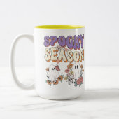 Spook-tacular Savings on Halloween Gear! Zweifarbige Tasse (Links)