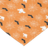 Spookes Halloween-Muster auf einem Tischdecke (Schrägansicht)