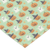 Spookes Halloween-Muster auf einem Tischdecke (Schrägansicht)
