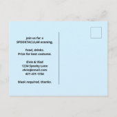 Spookes Spuk Haus mit Fledermäusensturm Einladungspostkarte (Rückseite)