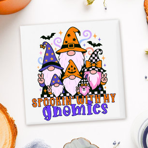 Spookin" mit meinen Gnomen: Retro Halloween-Freund Magnet
