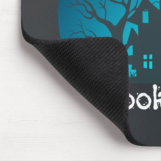 Spooktacular Blau und Schwarz Spuk Haus Mousepad (Ecke)