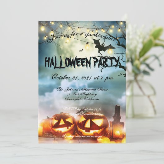 Spooktacular Full Moon Halloween-Party Einladung (Stehend Vorderseite)