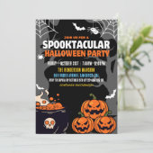 Spooktacular Party Funny Halloween Einladung (Stehend Vorderseite)