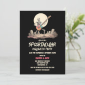 Spooktacular Skeleton Halloween-Party Einladung (Stehend Vorderseite)