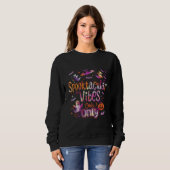 Spooktacular Vibes Only | ExDesigner | Halloween Sweatshirt (Vorne ganz)