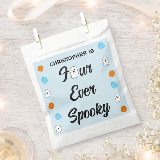 Spooky 4. Geburtstag Geschenktütchen (Ausgeschnitten)