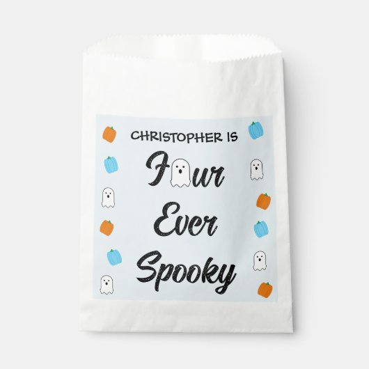 Spooky 4. Geburtstag Geschenktütchen (Vorderseite)