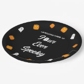 Spooky 4. Geburtstag Pappteller (Schrägansicht)