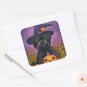 Spooky Affenpinscher Halloween Hexe und Pumpkin Quadratischer Aufkleber (Umschlag)