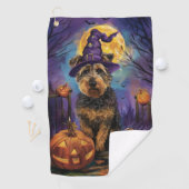 Spooky Airedale Halloween Hexe und Pumpkin Golfhandtuch (Insitu)