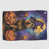 Spooky Airedale Halloween Hexe und Pumpkin Golfhandtuch (Horizontal)