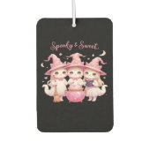 Spooky and Sweet Cute Witch Cat Oversized T-Shirt Autolufterfrischer (Vorderseite)