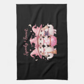 Spooky and Sweet Cute Witch Cat Oversized T-Shirt Geschirrtuch (Vertikal)