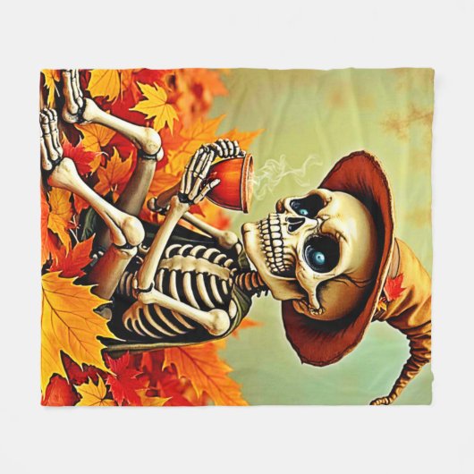 Spooky Autumn Skeleton's Coffee Break Design Fleecedecke (Vorderseite (Horizontal))