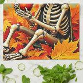 Spooky Autumn Skeleton's Coffee Break Design Geschirrtuch (Gefaltet)