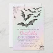 Spooky Bats Pastel Halloween Geburtstagsparty Einladung (Vorderseite)