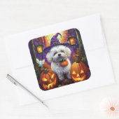 Spooky Bichon Frise Halloween Hexe und Pumpkin Quadratischer Aufkleber (Umschlag)