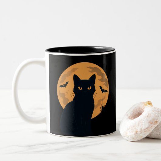 Spooky Black Cat Silhouette Halloween Gothic Cat Zweifarbige Tasse (Mit Donut)