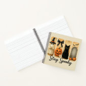 "Spooky Bleibe" Halloween Pinselstriche Katze Notizblock (Innenseite)