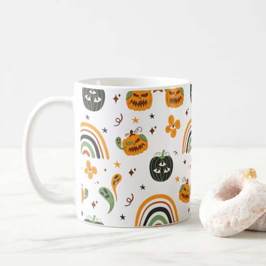 Spooky Boho Halloween Pattern Kaffeetasse (Mit Donut)