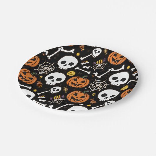 Spooky Bones And Skeletons For Halloween Pappteller (Schrägansicht)