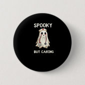 SPOOKY BUT CARING Essential T-Shirt Button (Vorderseite)