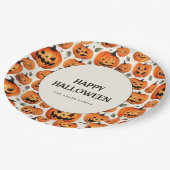 Spooky Carved Pumpkins & Herbstlaubs Halloween Pappteller (Schrägansicht)