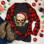 Spooky Christmas Santa Skull T-Shirt<br><div class="desc">Weihnachten,  aber machen Sie es spooky!</div>