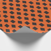 Spooky Colors - Orangefarbene Musterschablone Geschenkpapier (Ecke)