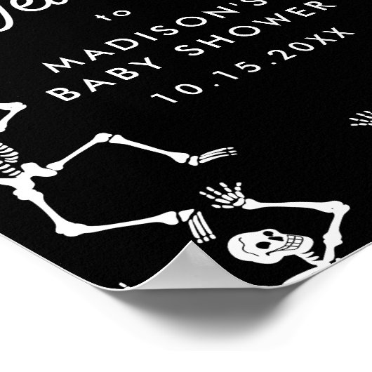 Spooky Dancing Skeletons Kinderdusche Begrüßungsze Poster (Ecke)