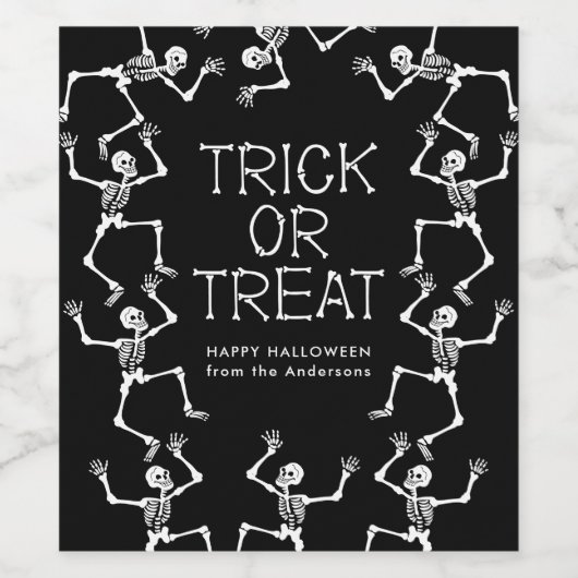 Spooky Dancing Skeletons Trick oder Treat Hallowee Weinetikett (Einzelnes Label)