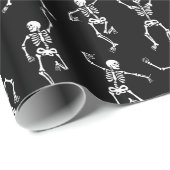 Spooky Dancing Skeletts Muster Geschenkpapier (Rolleneckpunkt)