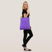 Spooky Evil Eyes Lila Halloween Tasche (Am Model)