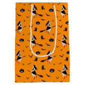 Spooky Flying Hexe Halloween Gruß Mittlere Geschenktüte (Rückseite)