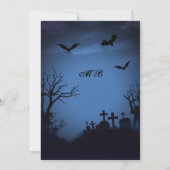 Spooky Full Moon Bats & Graveyard Halloween-Party Einladung (Rückseite)