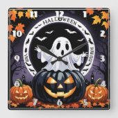 Spooky Geist Dekoration an einem Halloween-Abend Quadratische Wanduhr (Vorderseite)