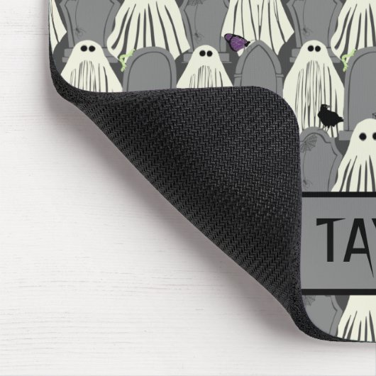 Spooky Ghosts and Grabsteins Halloween Mousepad (Ecke)