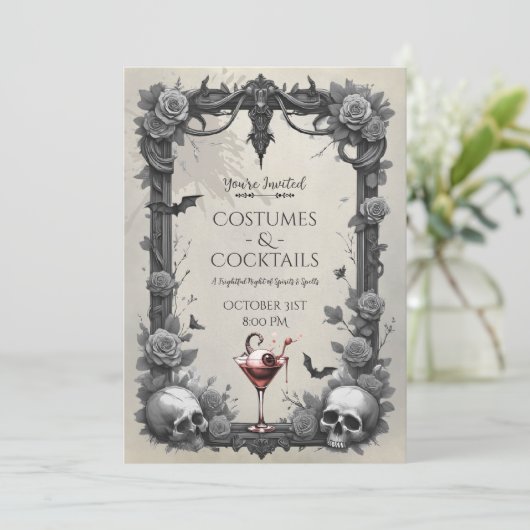 Spooky Gothic Skull Rose Kostüm Cocktail Party Einladung (Stehend Vorderseite)