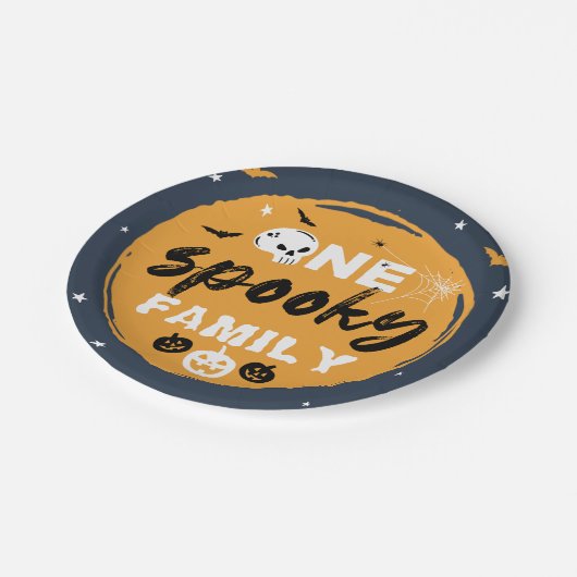 Spooky Halloween Familie Matching Trick oder Treff Pappteller (Schrägansicht)